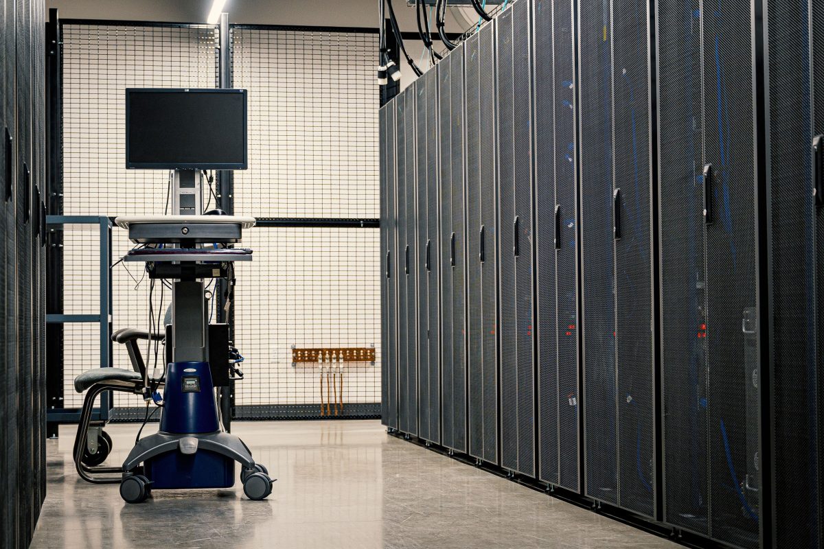 Maud Tech Cybersecurity und fortschrittliche Technologie