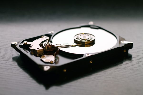 SSD und externe Festplatte bei professioneller Computer Datenrettung